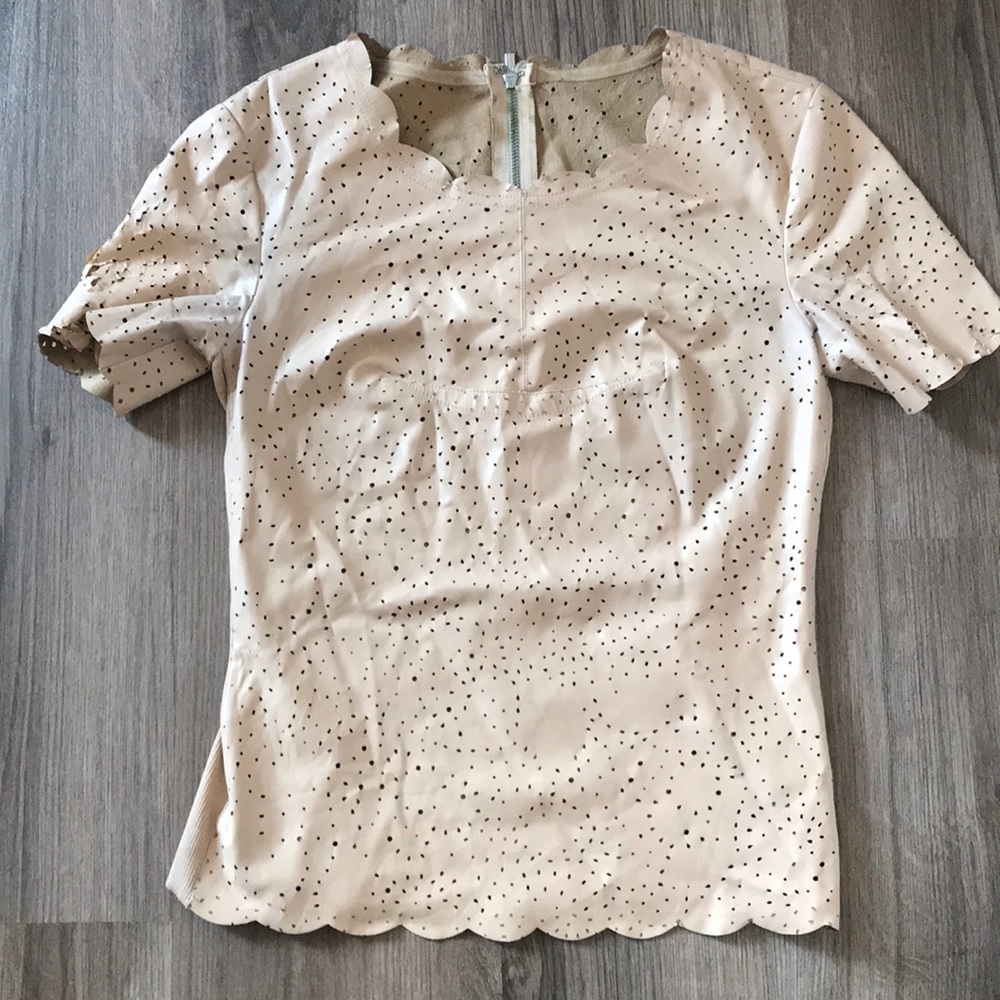 FITTED VEGAN LEATHER BLOUSE